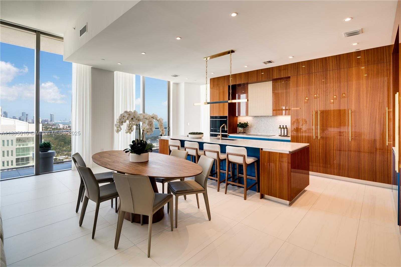 Small Image of 2655 SOUTH BAYSHORE DRIVE #LPH, Coconut Grove Number 13