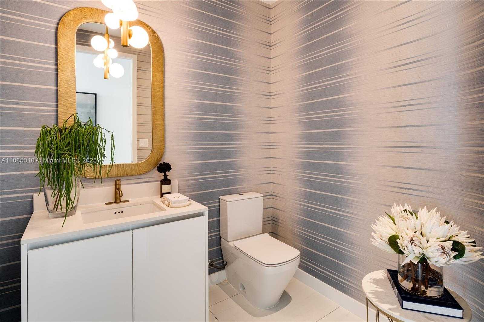 Small Image of 2655 SOUTH BAYSHORE DRIVE #LPH, Coconut Grove Number 31