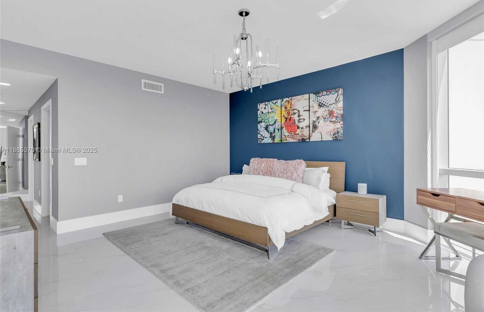 Small Image of 17111 BISCAYNE BLVD #602, North Miami Beach Number 16