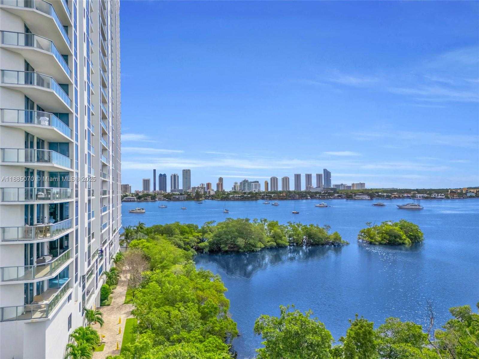 Small Image of 17111 BISCAYNE BLVD #602, North Miami Beach Number 30