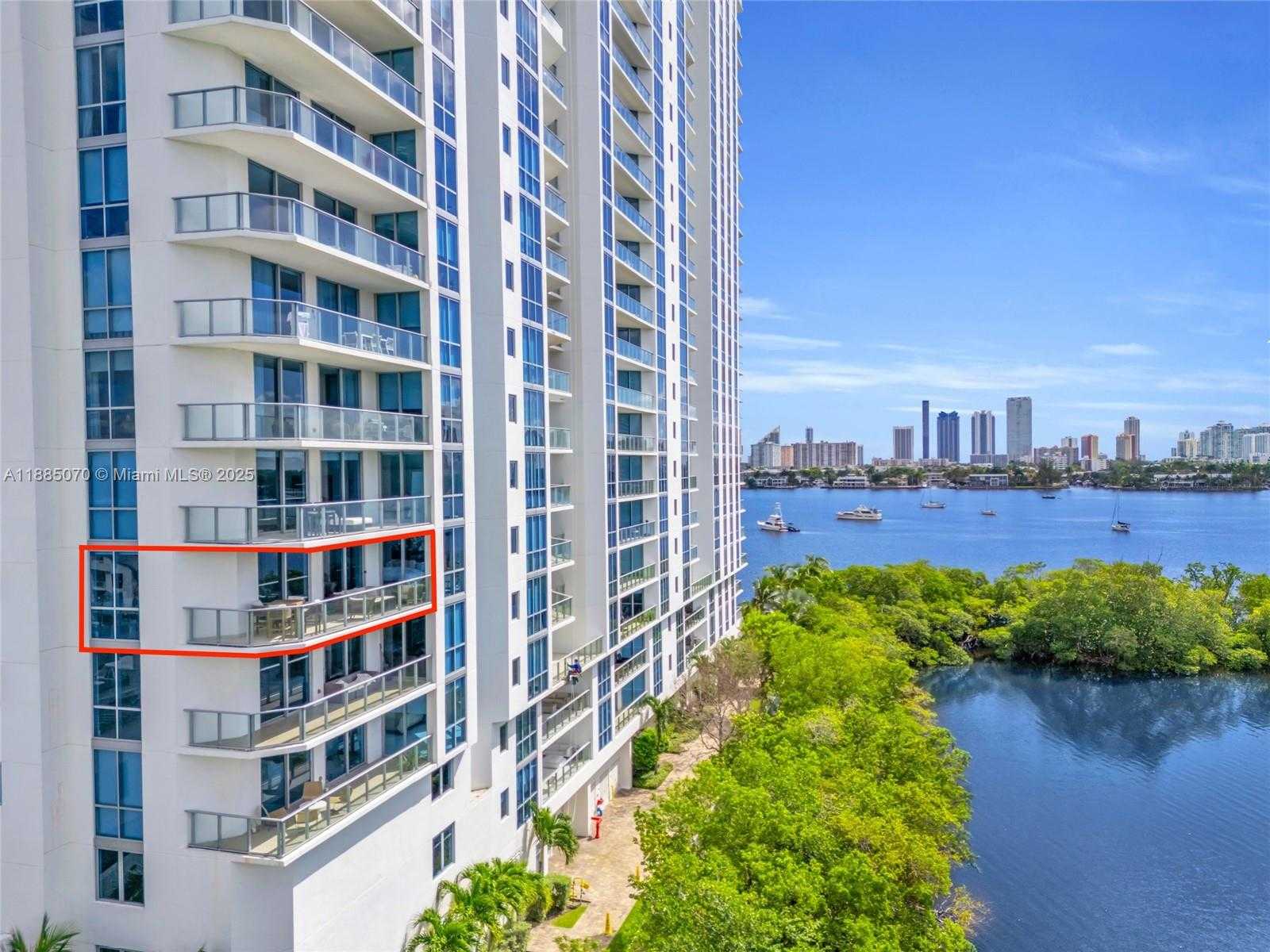 Small Image of 17111 BISCAYNE BLVD #602, North Miami Beach Number 36