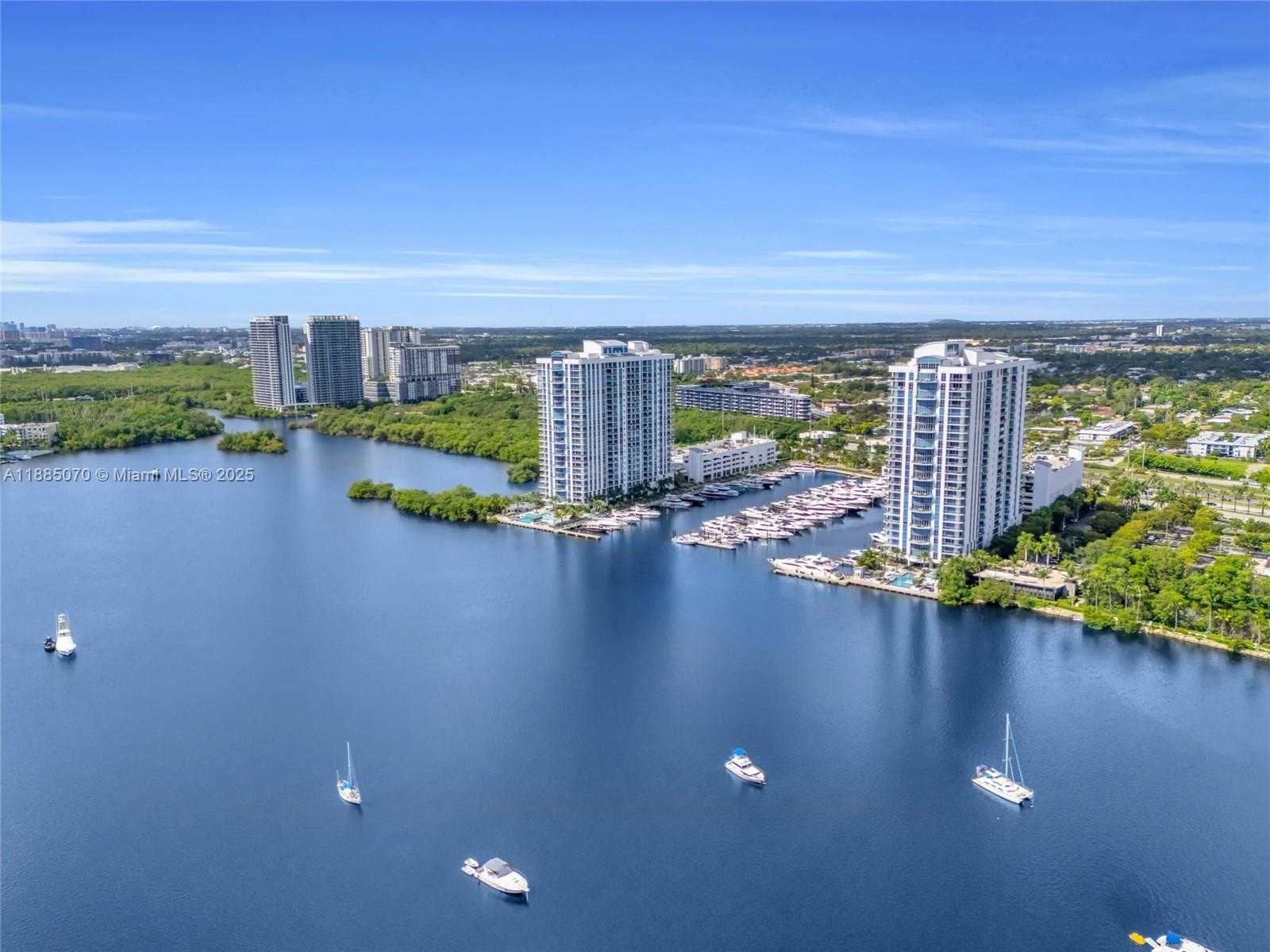 Small Image of 17111 BISCAYNE BLVD #602, North Miami Beach Number 38
