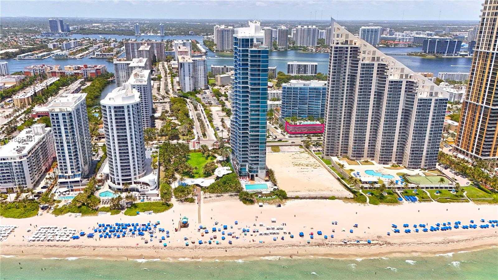 Small Image of 17550 COLLINS AVE #CU-1, Sunny Isles Beach Number 3