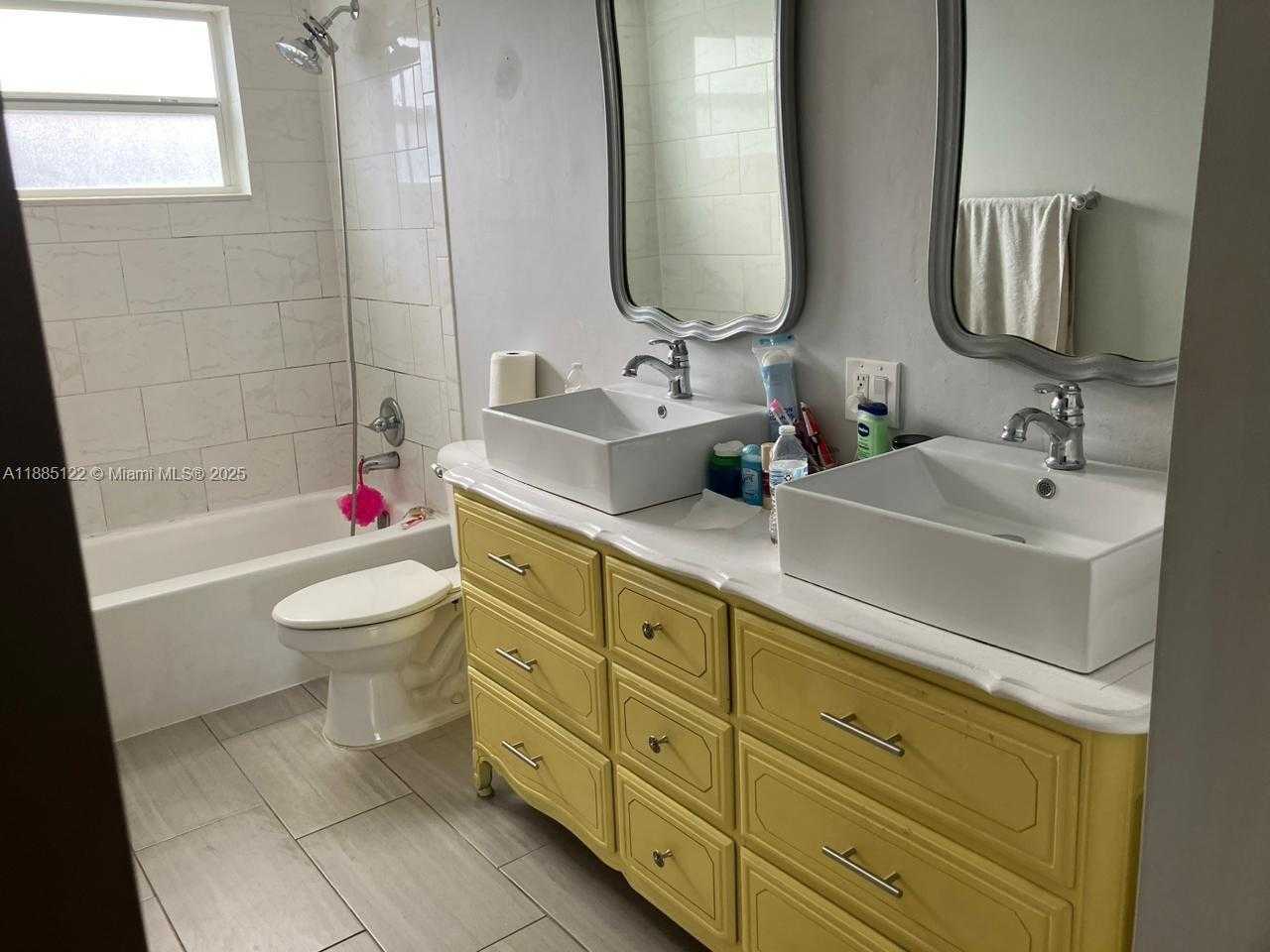 Small Image of 9351 FONTAINEBLEAU BLVD #B206, Miami Number 2