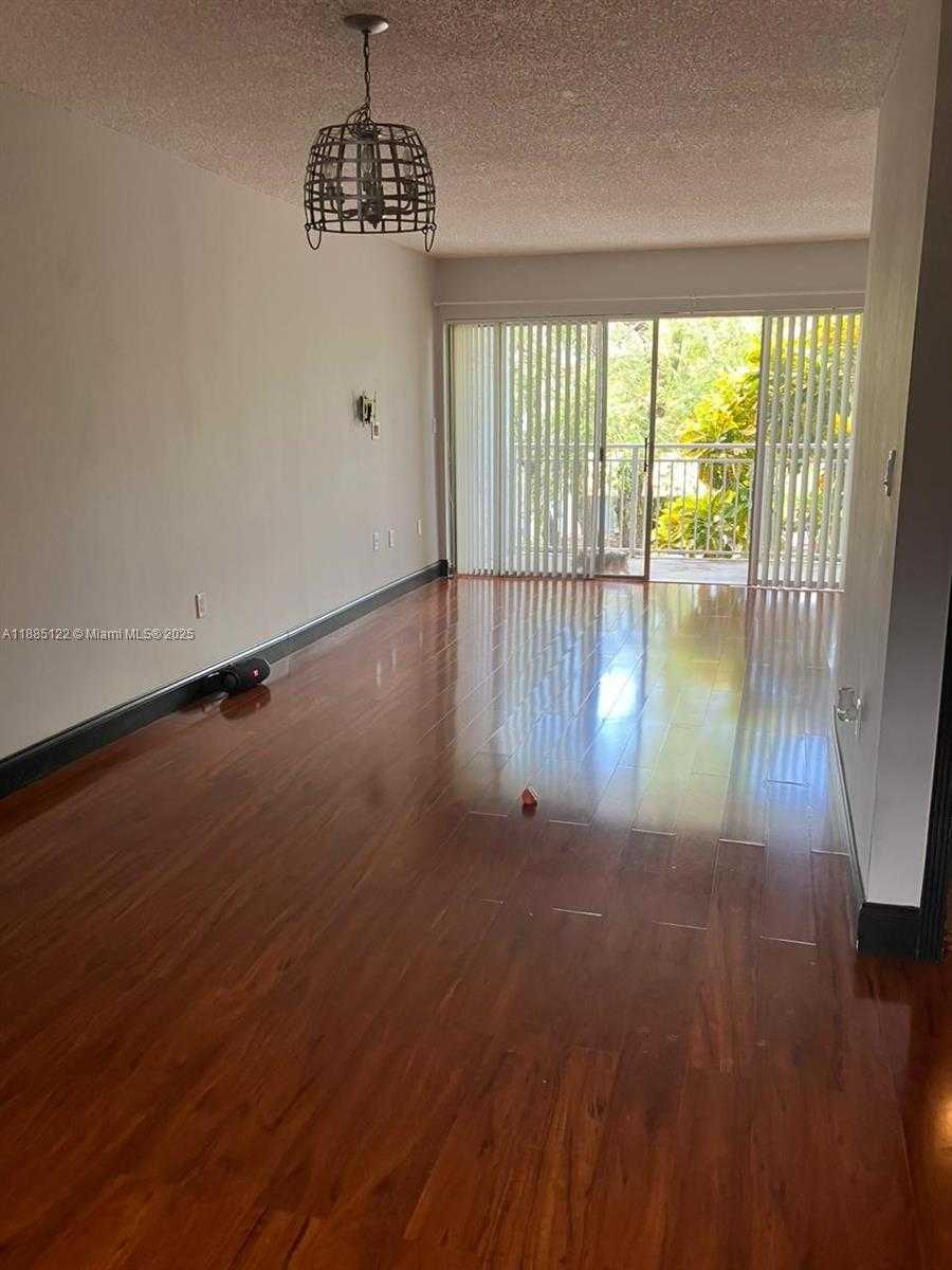 Small Image of 9351 FONTAINEBLEAU BLVD #B206, Miami Number 9