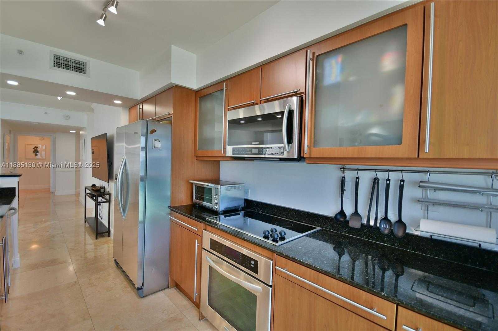 Small Image of 2080 SOUTH OCEAN DR #1111, Hallandale Beach Number 18