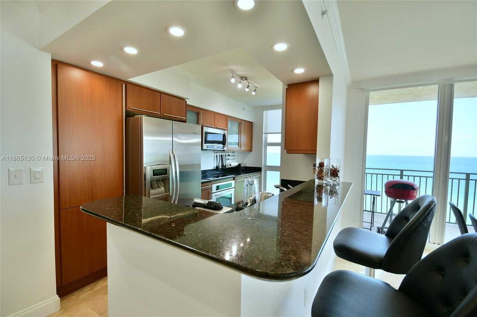 Small Image of 2080 SOUTH OCEAN DR #1111, Hallandale Beach Number 19