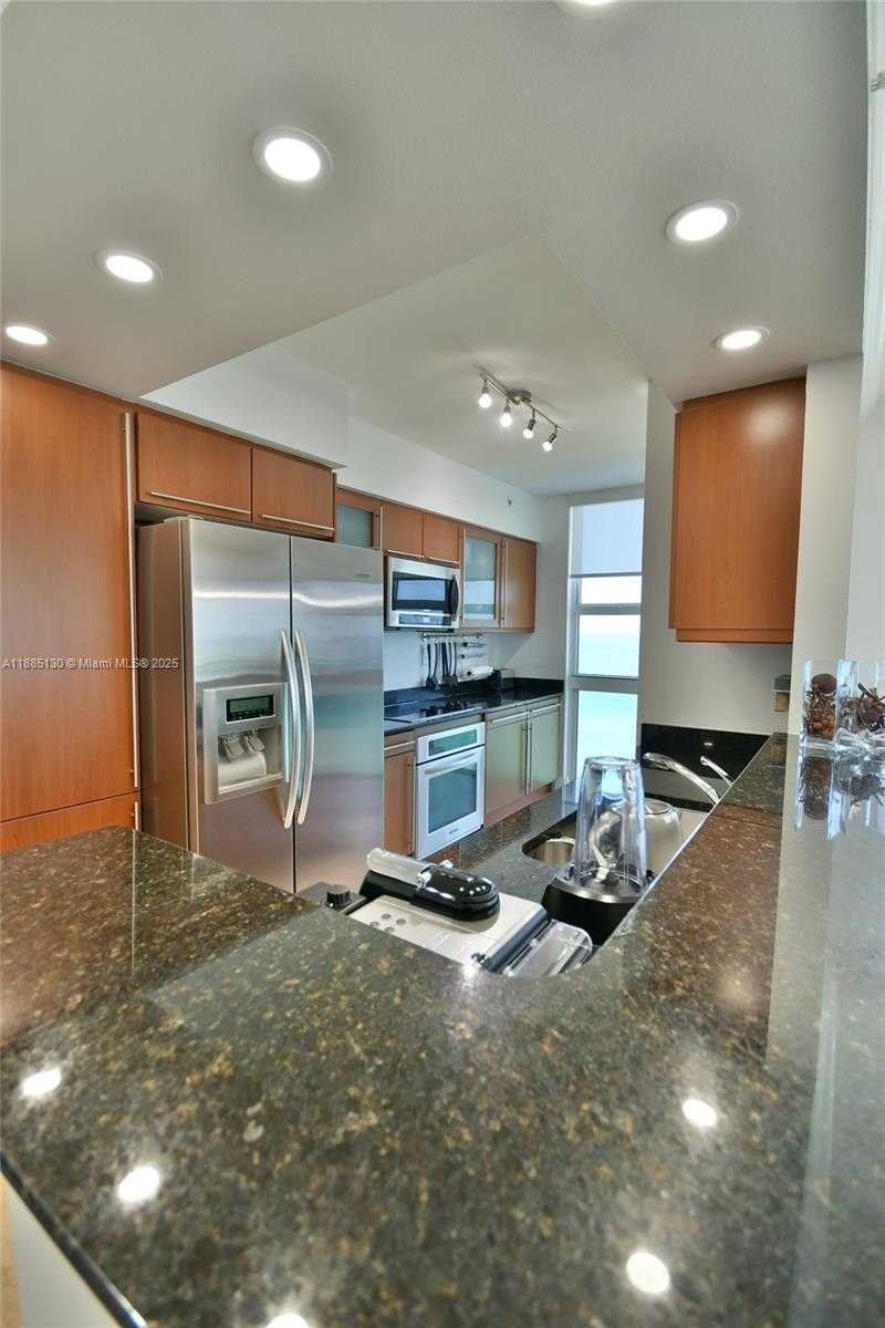 Small Image of 2080 SOUTH OCEAN DR #1111, Hallandale Beach Number 26