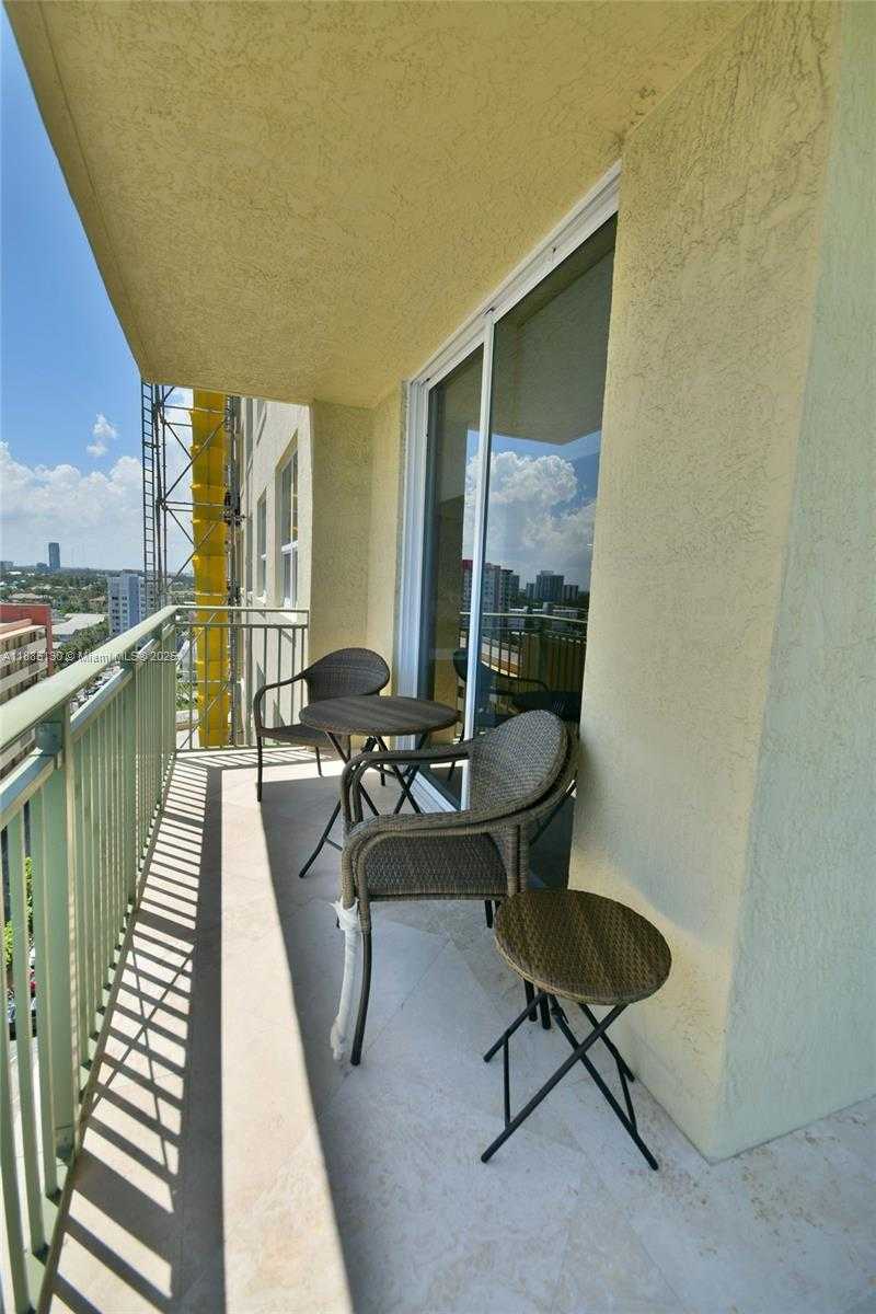 Small Image of 2080 SOUTH OCEAN DR #1111, Hallandale Beach Number 46