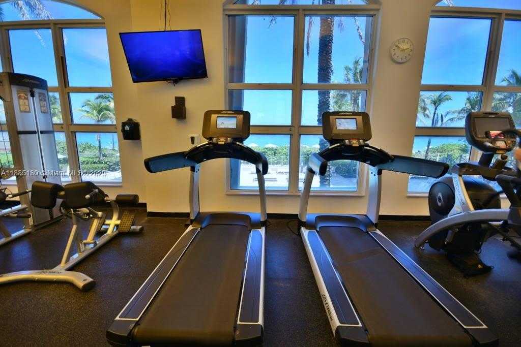 Small Image of 2080 SOUTH OCEAN DR #1111, Hallandale Beach Number 76