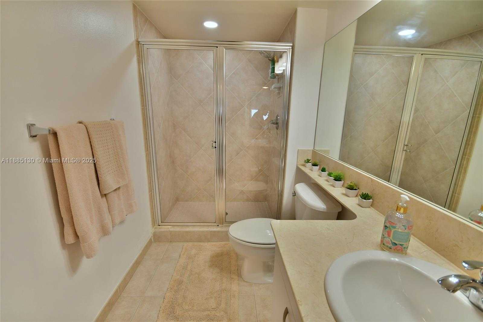 Small Image of 2080 SOUTH OCEAN DR #1111, Hallandale Beach Number 91