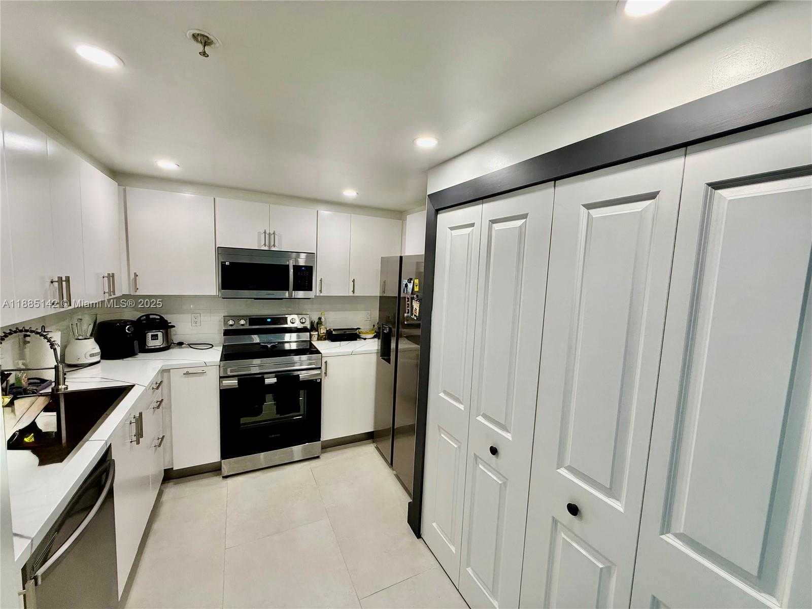 Small Image of 1250 SOUTH M #1603, Miami Number 16