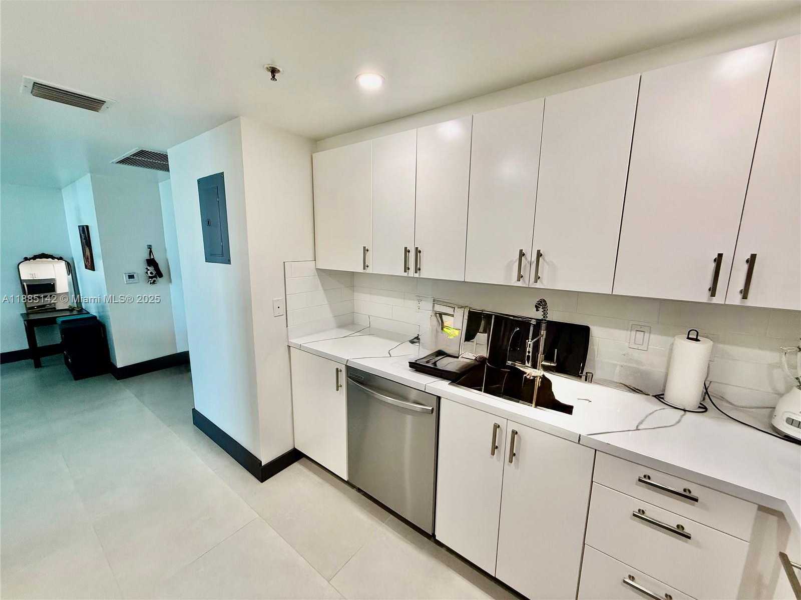 Small Image of 1250 SOUTH M #1603, Miami Number 17