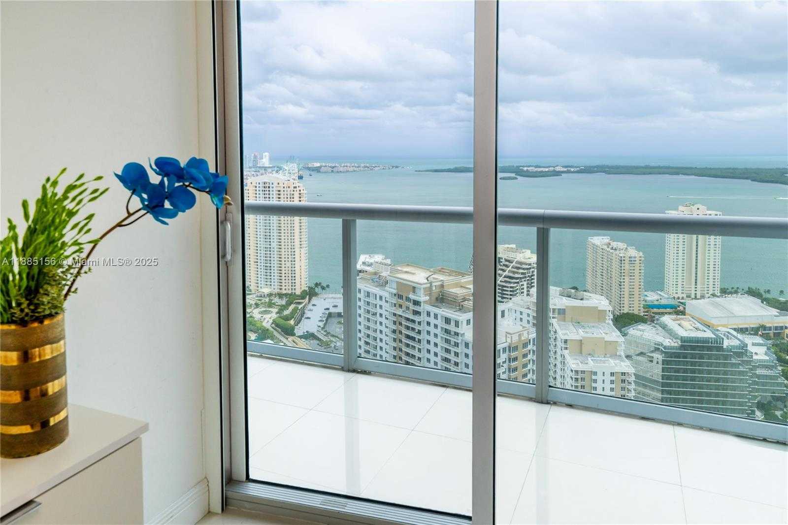 Small Image of 465 BRICKELL AV #4705, Miami Number 15