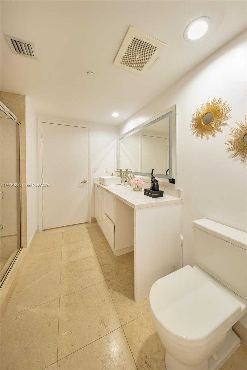 Small Image of 465 BRICKELL AV #4705, Miami Number 18