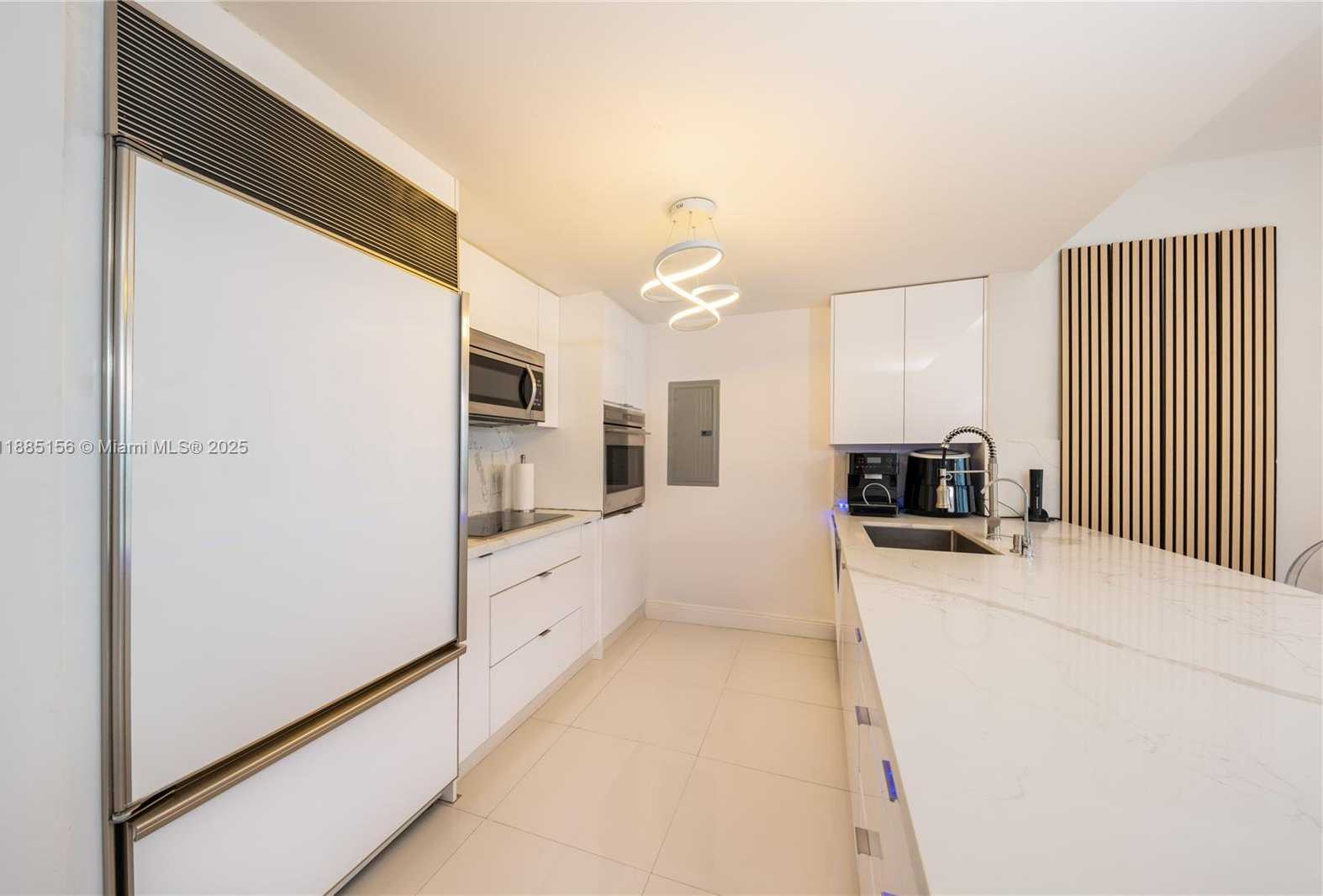 Small Image of 465 BRICKELL AV #4705, Miami Number 6