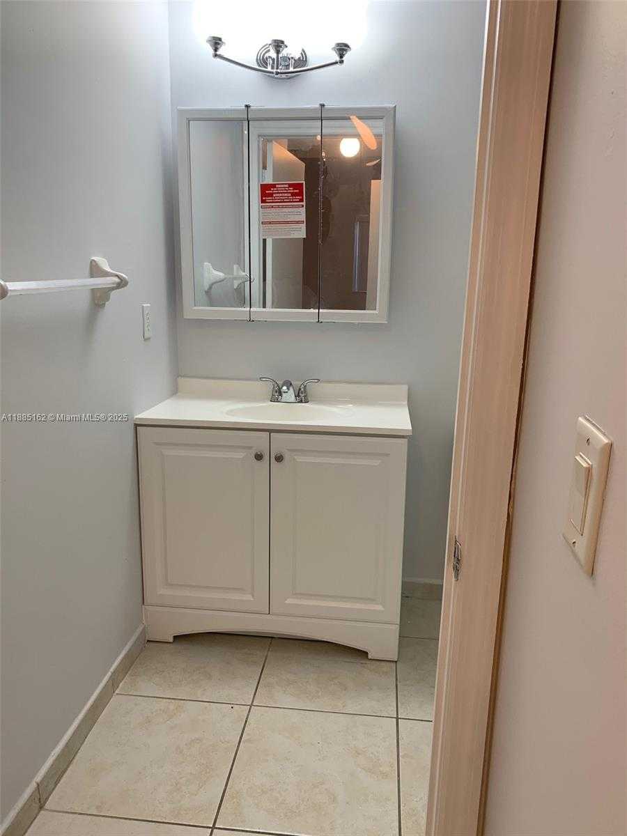 Small Image of 7290 NORTH WEST 114TH AVE #307-7, Doral Number 14