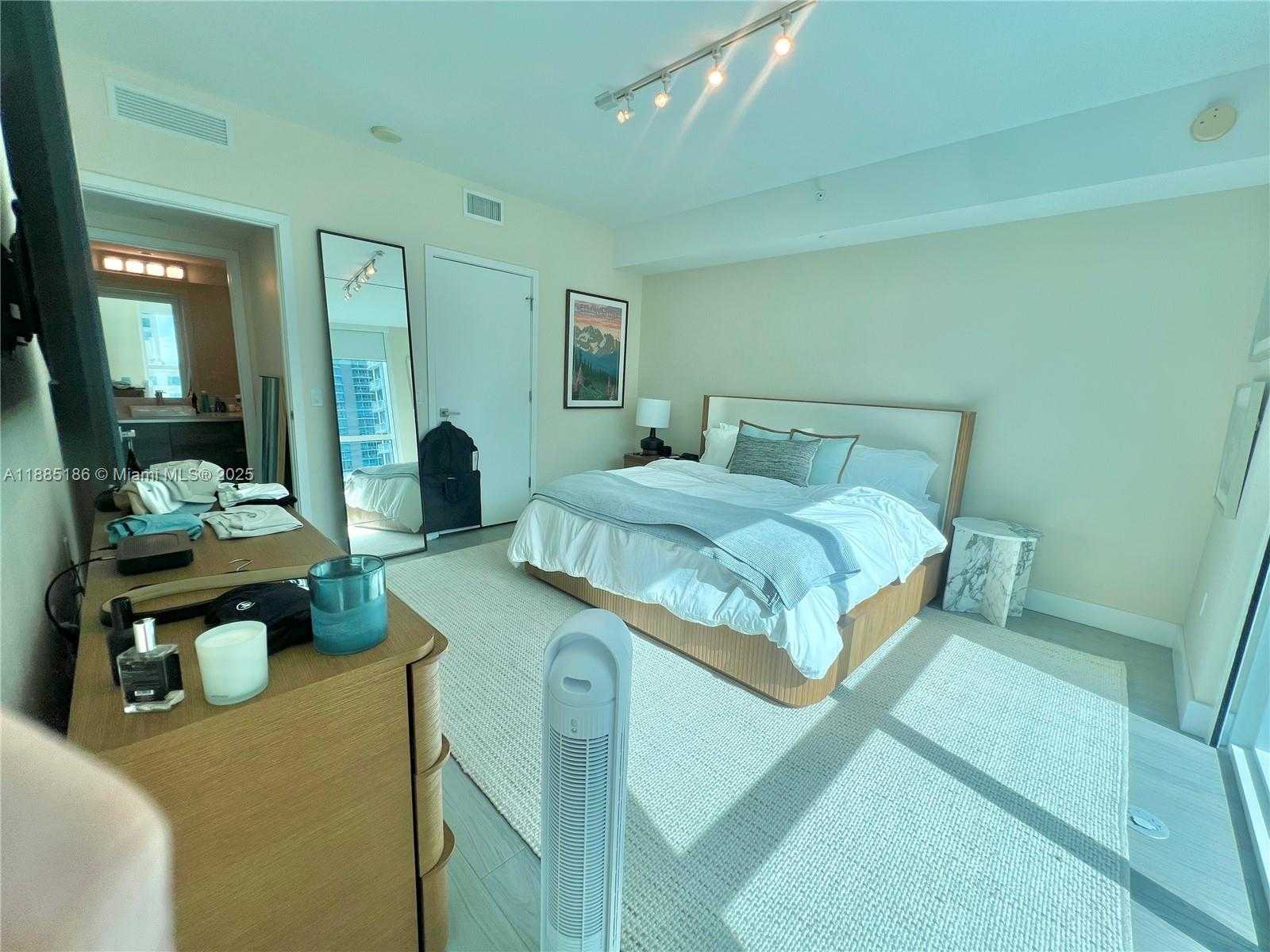 Small Image of 1080 BRICKELL AVE #2206, Miami Number 13