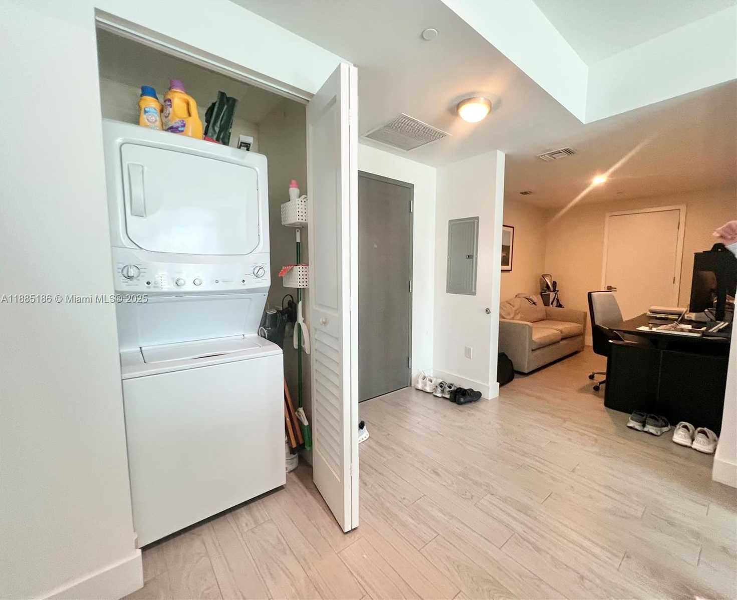 Small Image of 1080 BRICKELL AVE #2206, Miami Number 21
