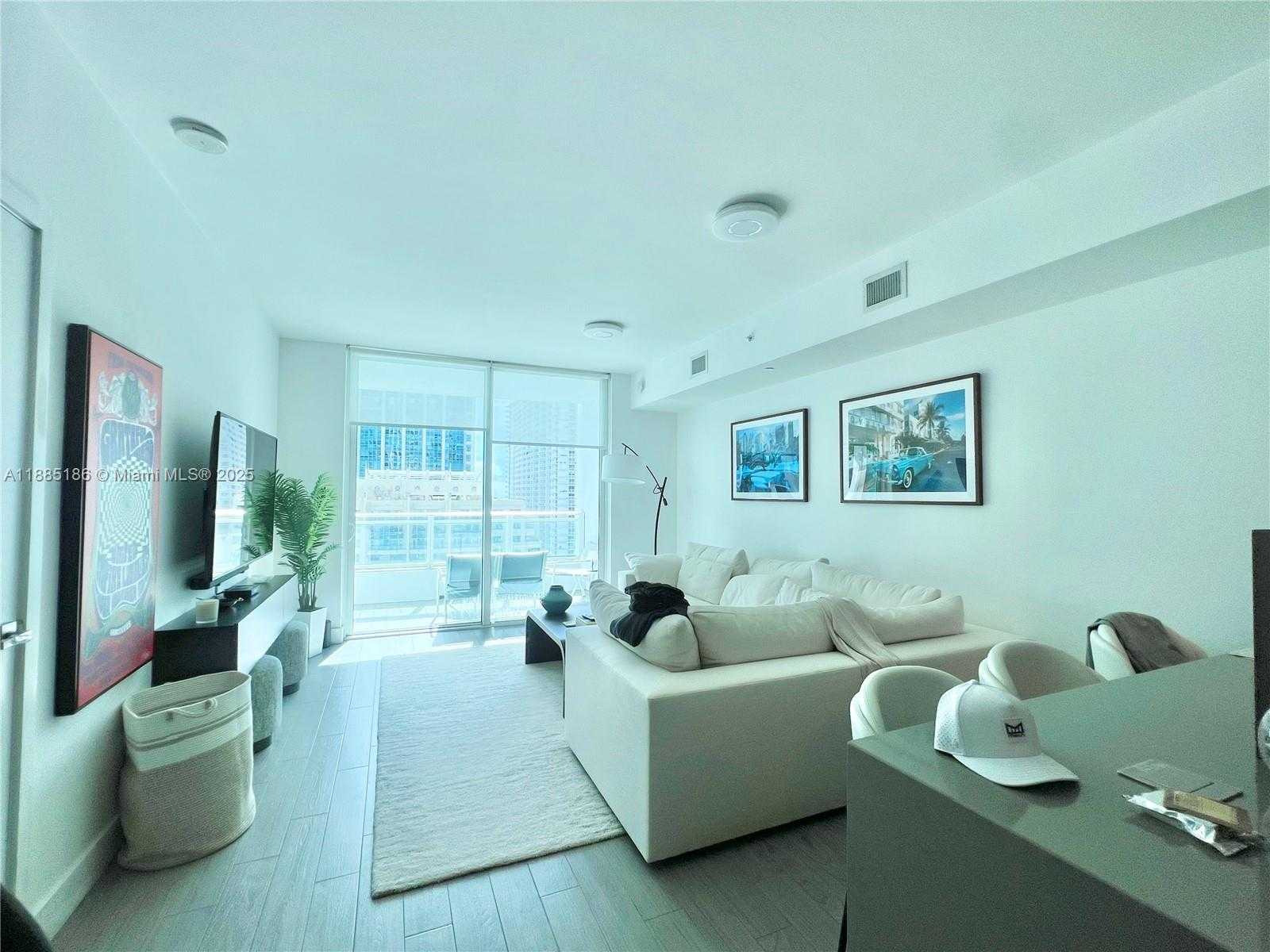Small Image of 1080 BRICKELL AVE #2206, Miami Number 6