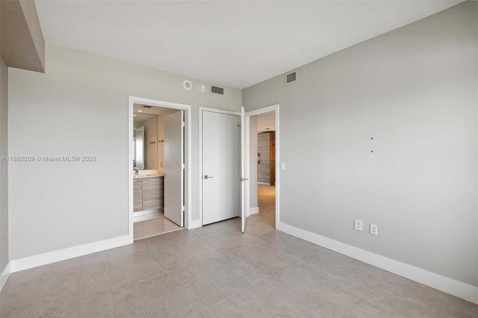 Small Image of 650 NORTH EAST 32ND ST #4203, Miami Number 22