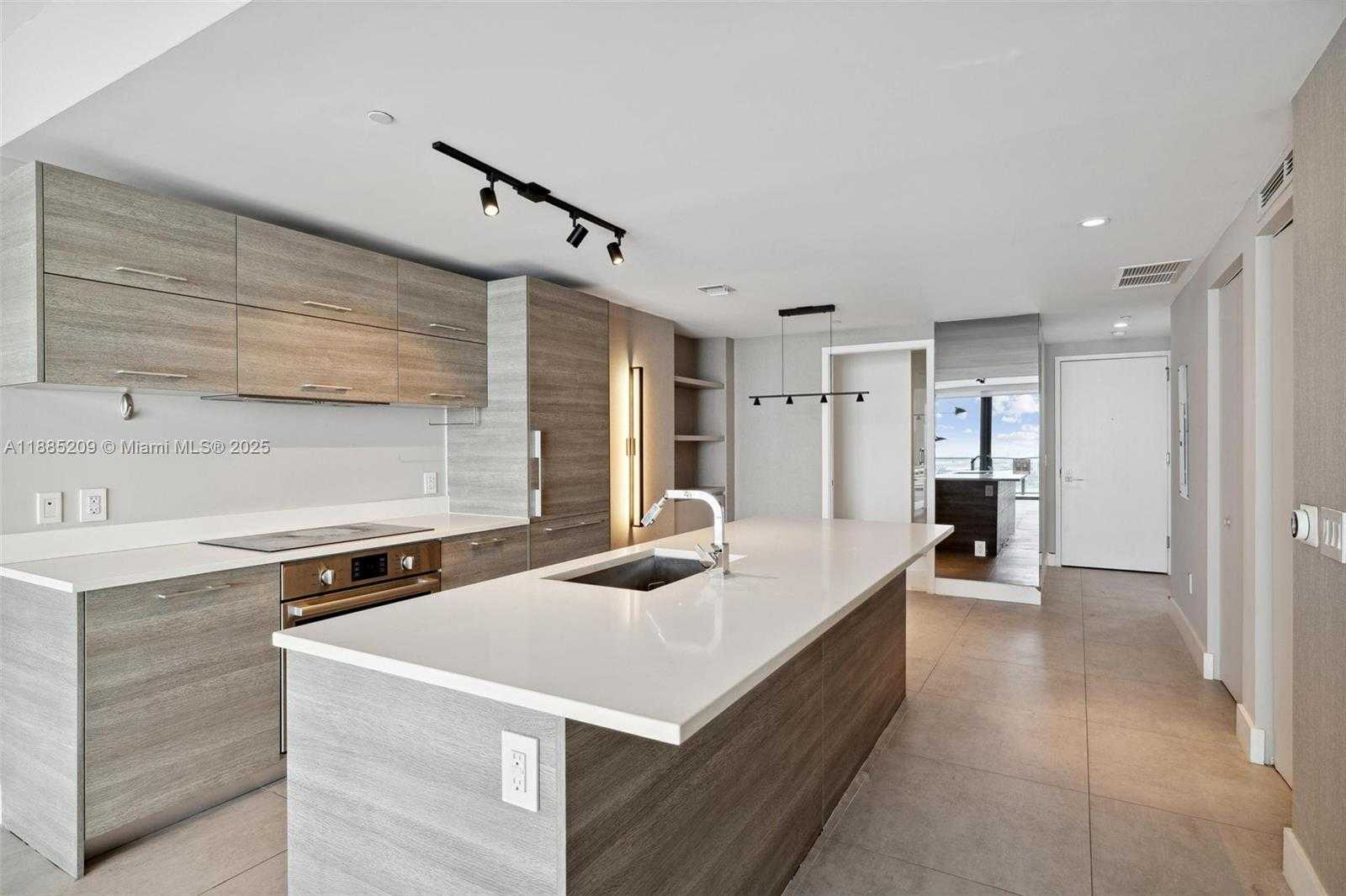 Small Image of 650 NORTH EAST 32ND ST #4203, Miami Number 8