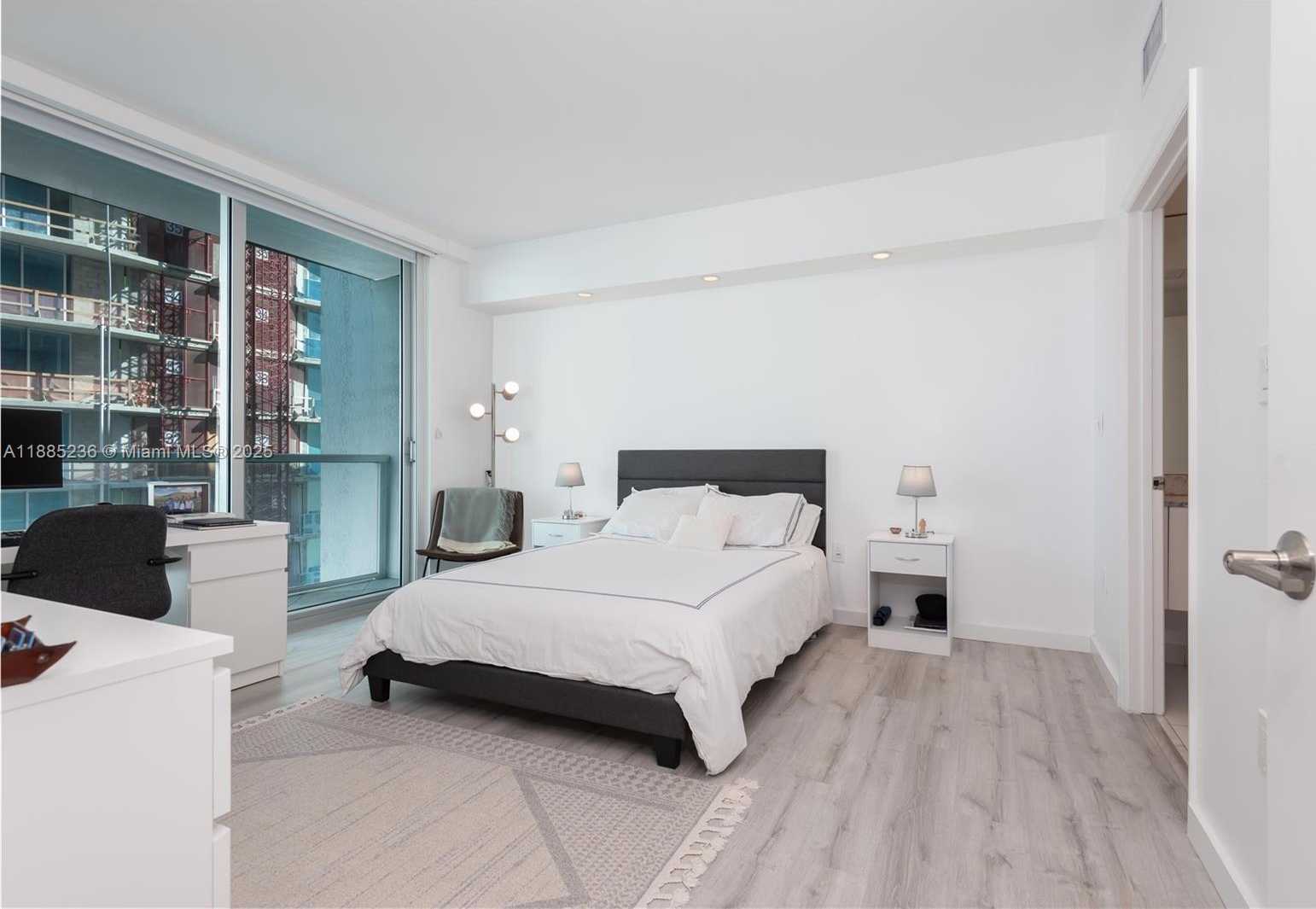 Small Image of 55 SOUTH EAST 6TH ST #3403, Miami Number 10