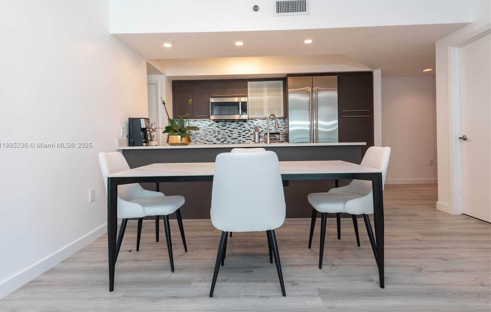 Small Image of 55 SOUTH EAST 6TH ST #3403, Miami Number 2