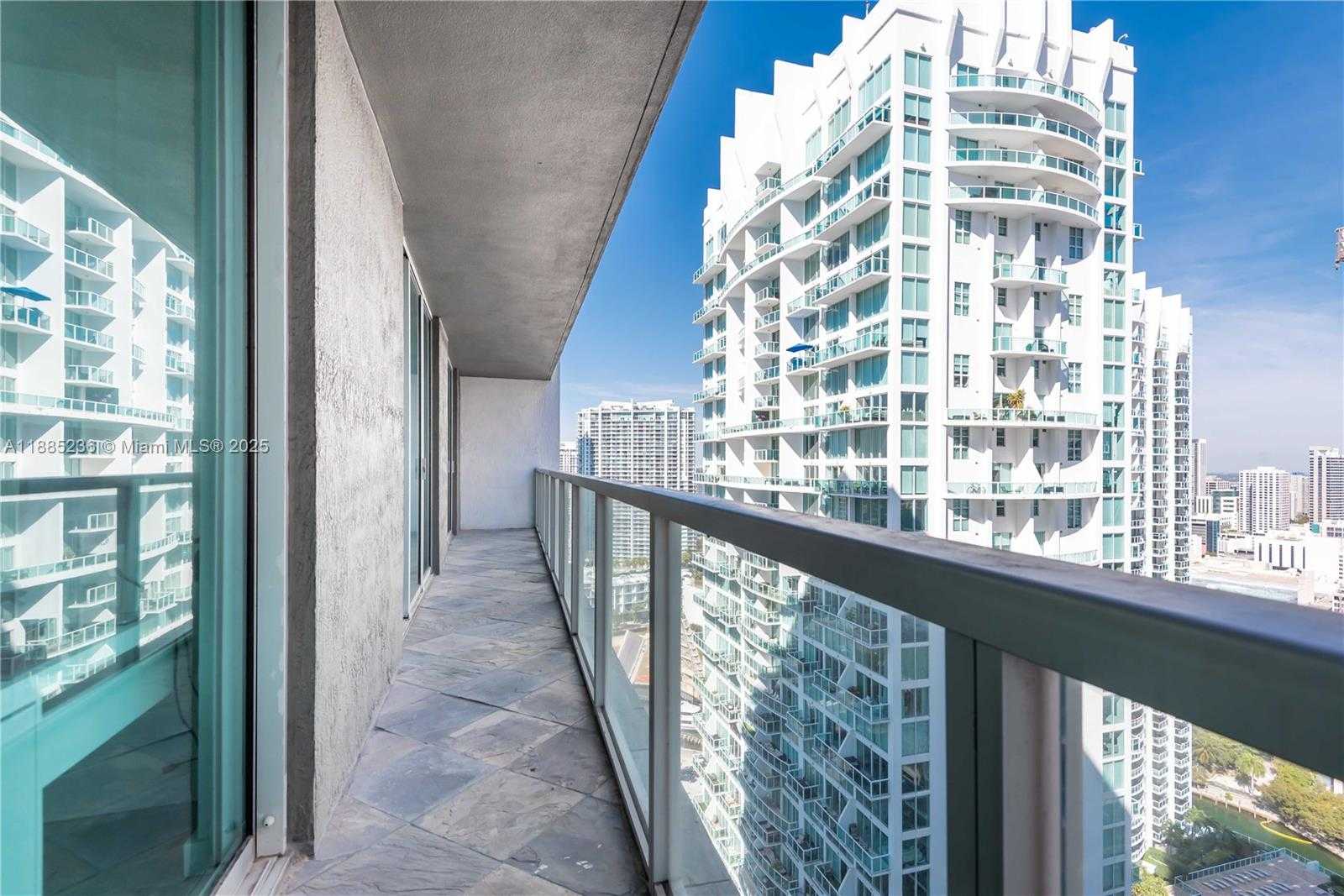 Small Image of 55 SOUTH EAST 6TH ST #3403, Miami Number 25