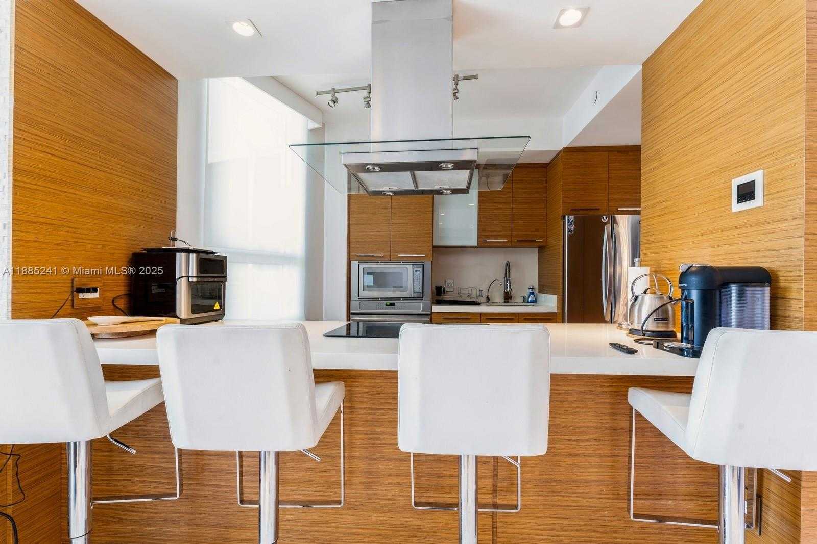 Small Image of 808 BRICKELL KEY #1406, Miami Number 10