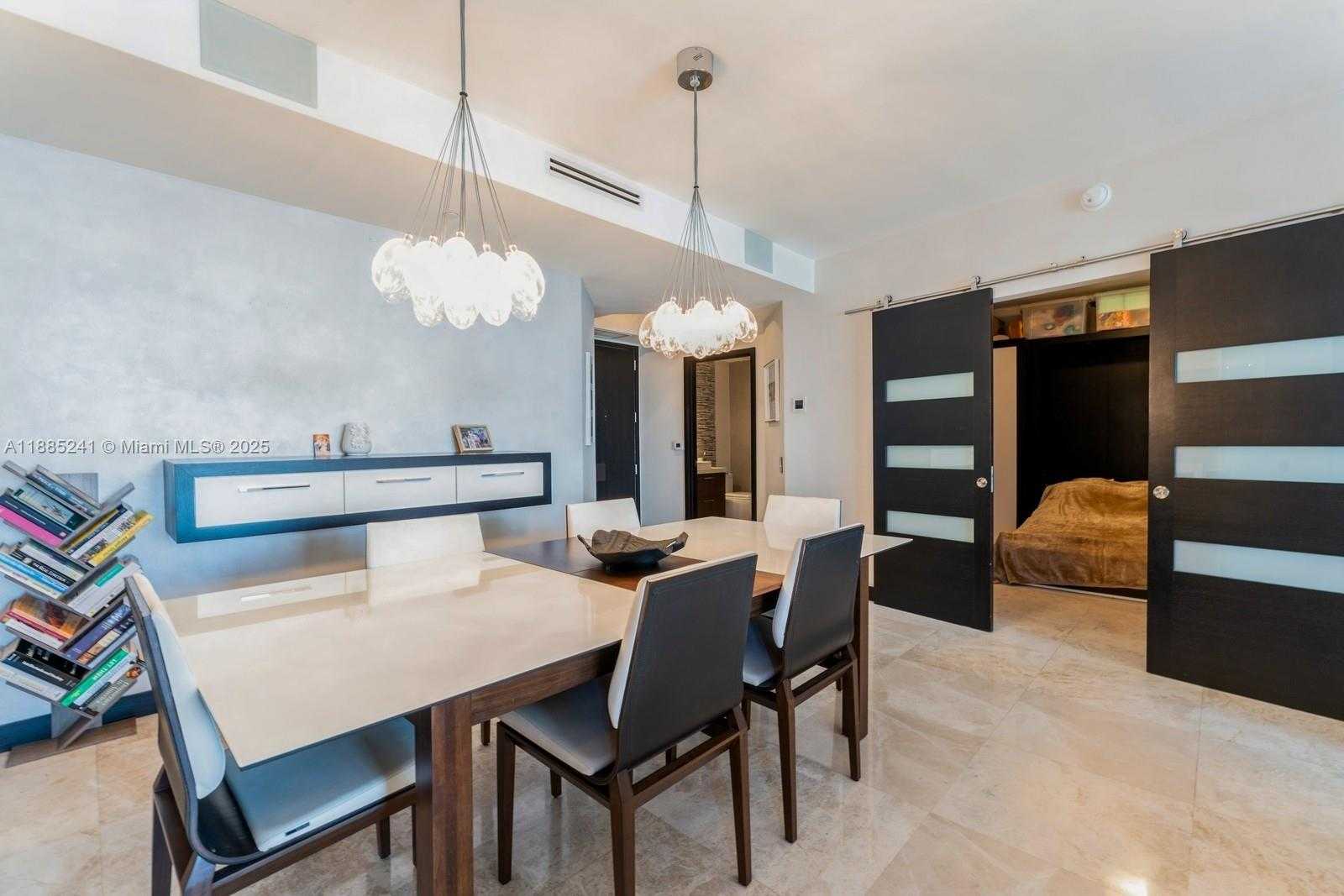 Small Image of 808 BRICKELL KEY #1406, Miami Number 8