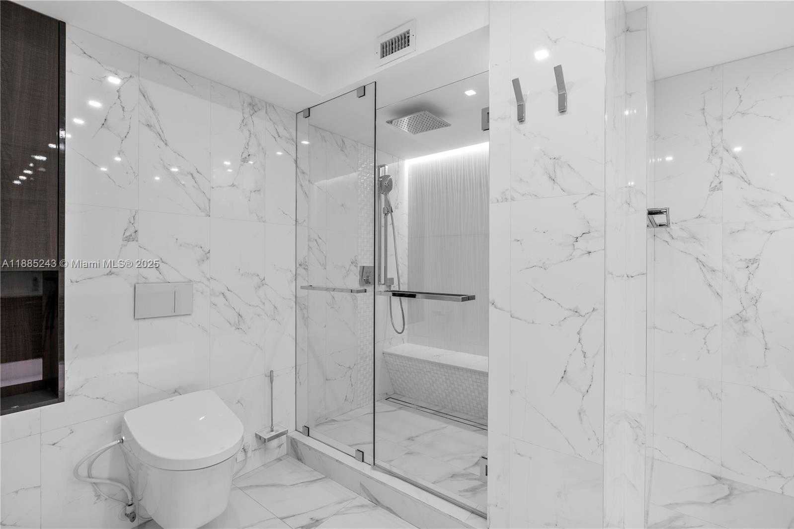 Small Image of 2030 SOUTH OCEAN DRIVE #2127, Hallandale Beach Number 8