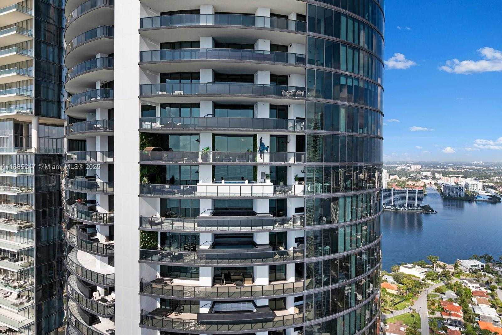 Small Image of 18555 COLLINS AVE #4405, Sunny Isles Beach Number 7
