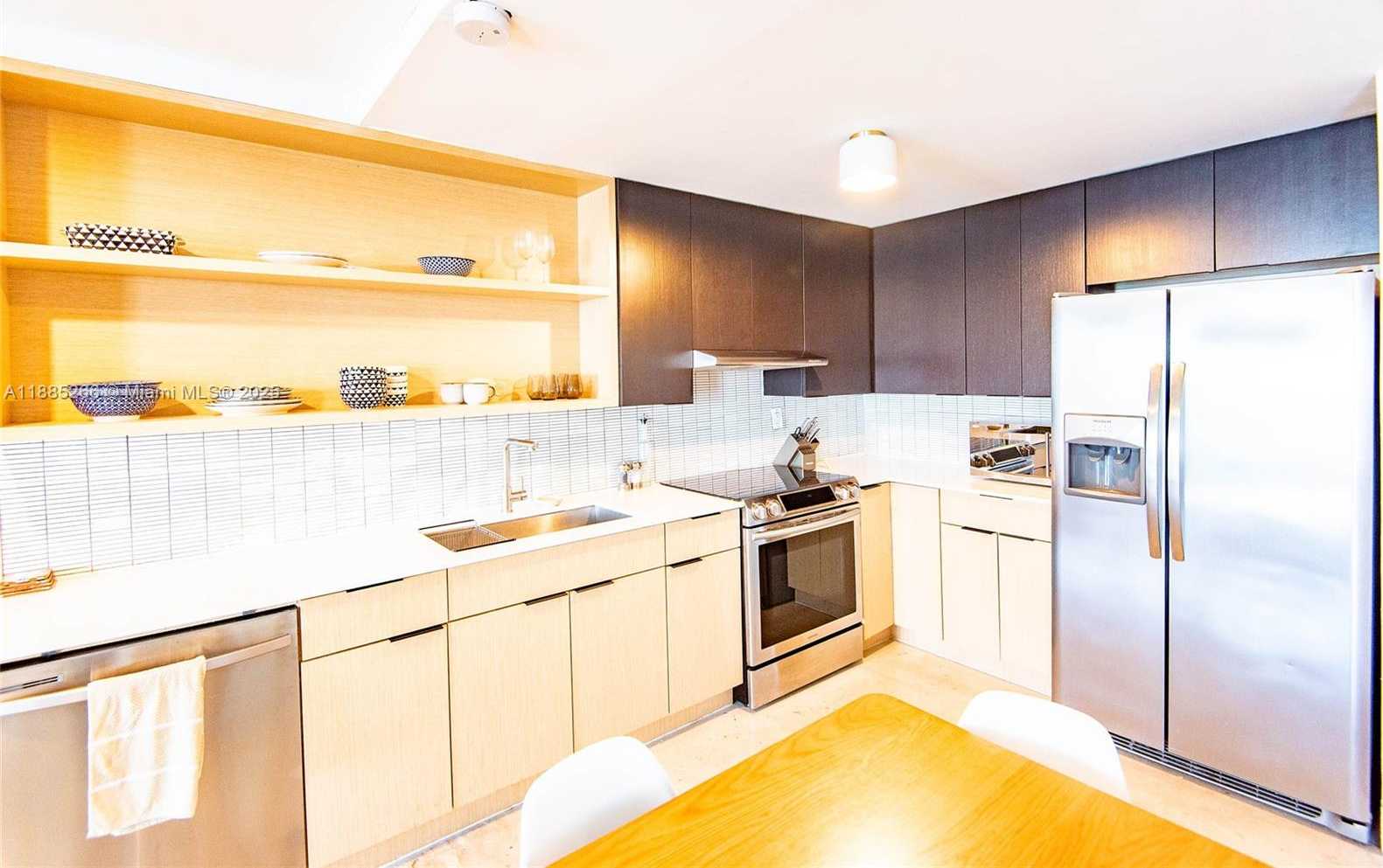 Small Image of 7928 WEST DR #510, North Bay Village Number 25