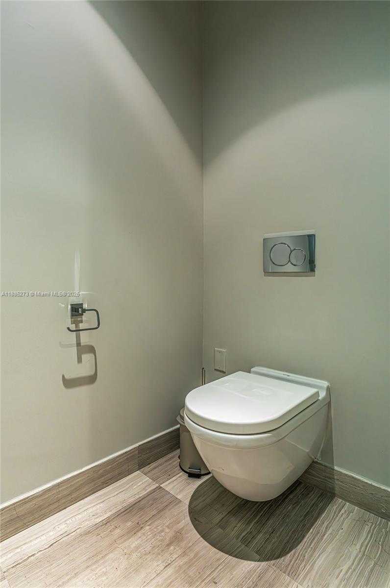 Small Image of 3250 NORTH EAST 188TH ST #603, Aventura Number 25