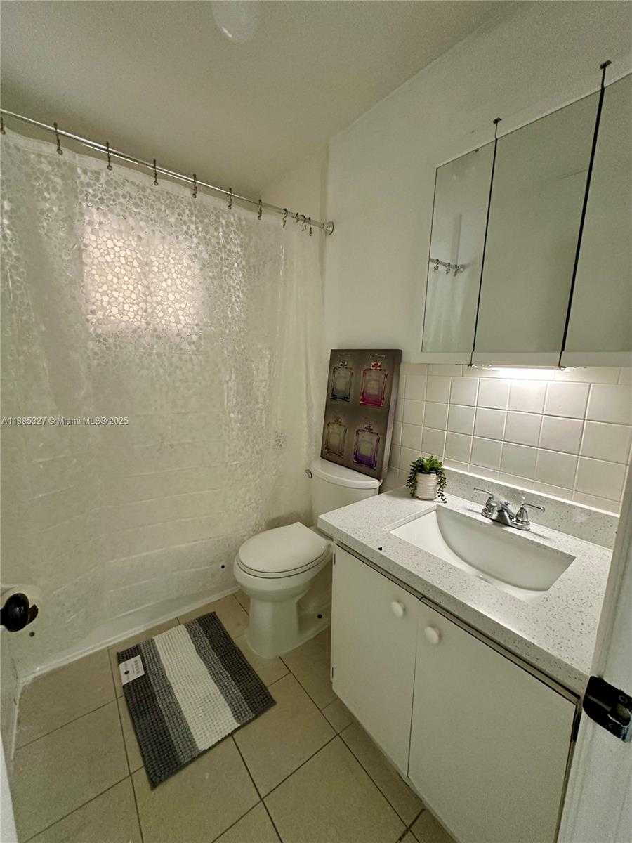 Small Image of 3041 WEST 76TH ST #B-209, Hialeah Number 21