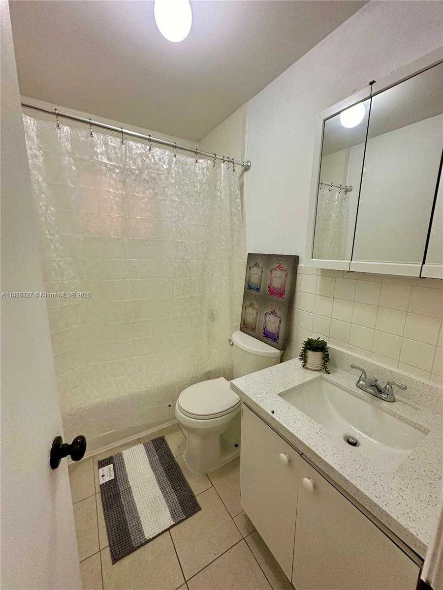Small Image of 3041 WEST 76TH ST #B-209, Hialeah Number 23
