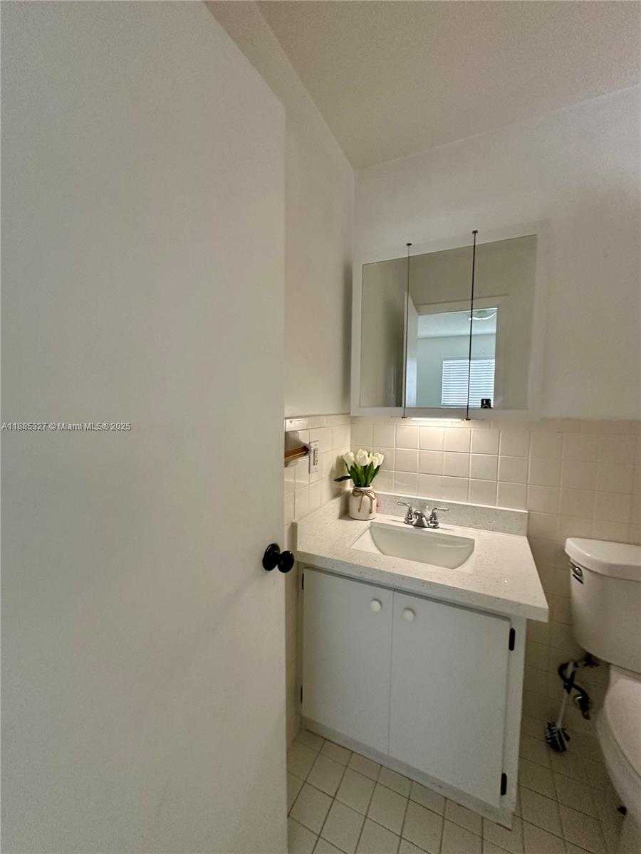 Small Image of 3041 WEST 76TH ST #B-209, Hialeah Number 30