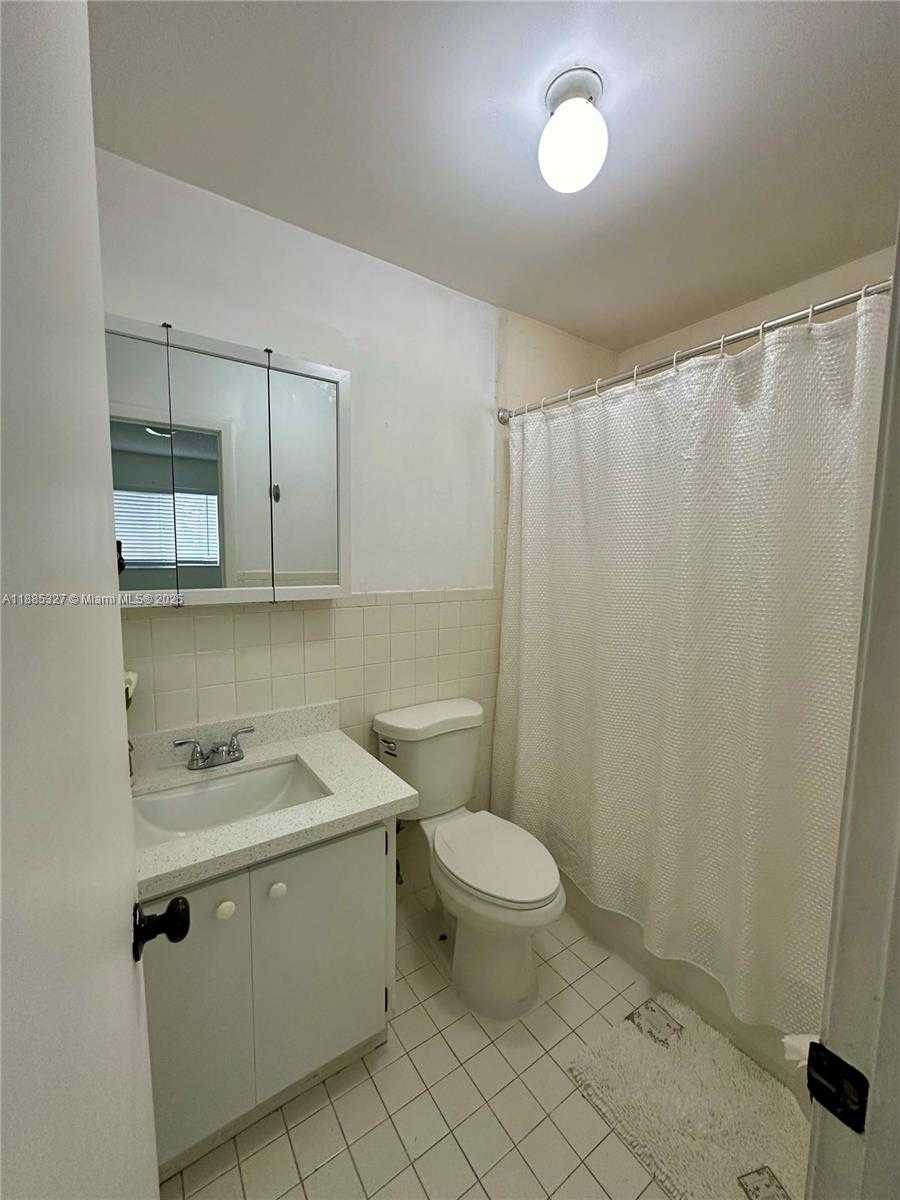 Small Image of 3041 WEST 76TH ST #B-209, Hialeah Number 31
