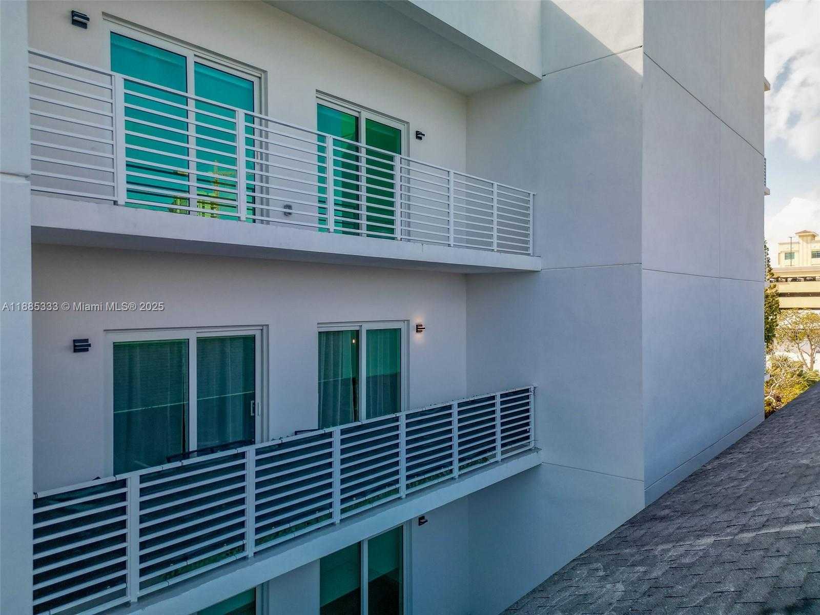 Small Image of 1938 JACKSON ST #306, Hollywood Number 15