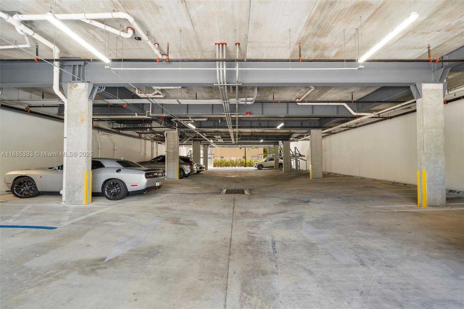 Small Image of 1938 JACKSON ST #306, Hollywood Number 23