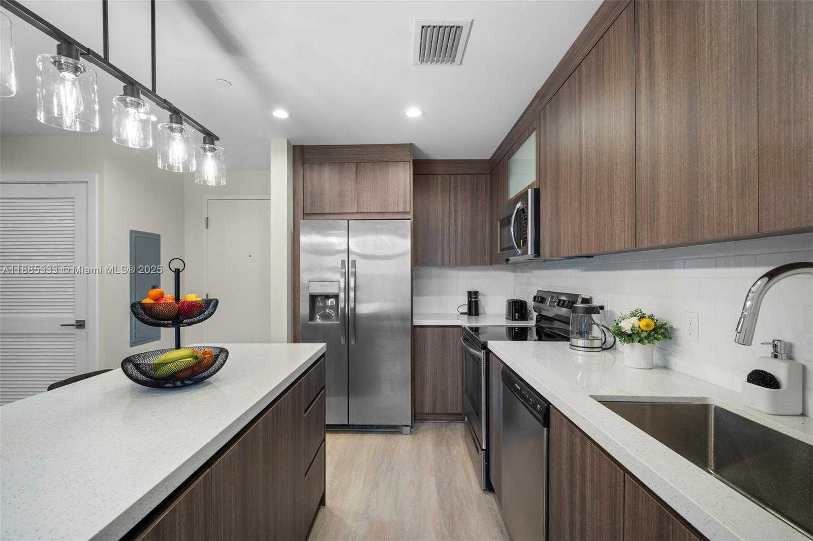 Small Image of 1938 JACKSON ST #306, Hollywood Number 4