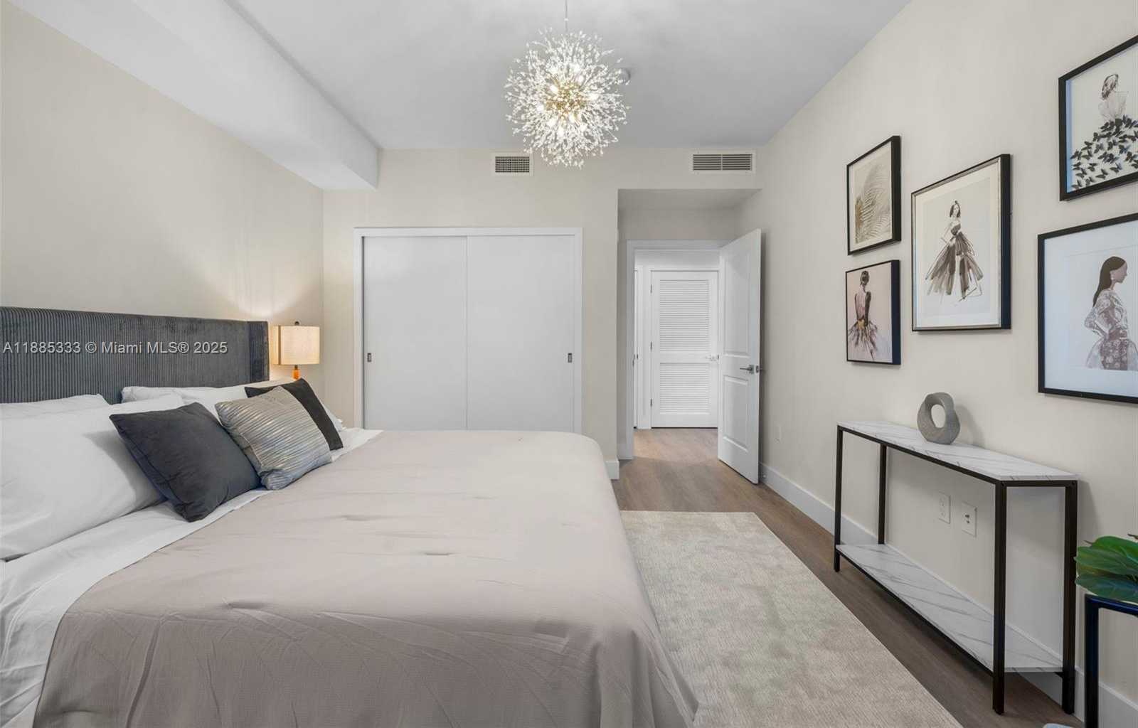 Small Image of 1938 JACKSON ST #306, Hollywood Number 5