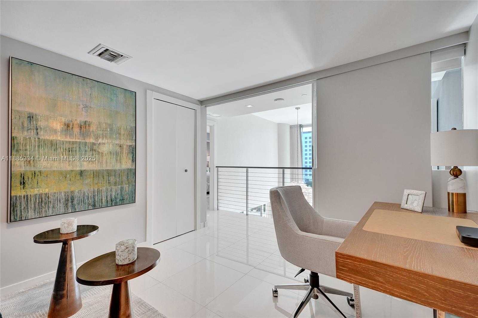 Small Image of 200 BISCAYNE BOULEVARD WAY #505, Miami Number 20