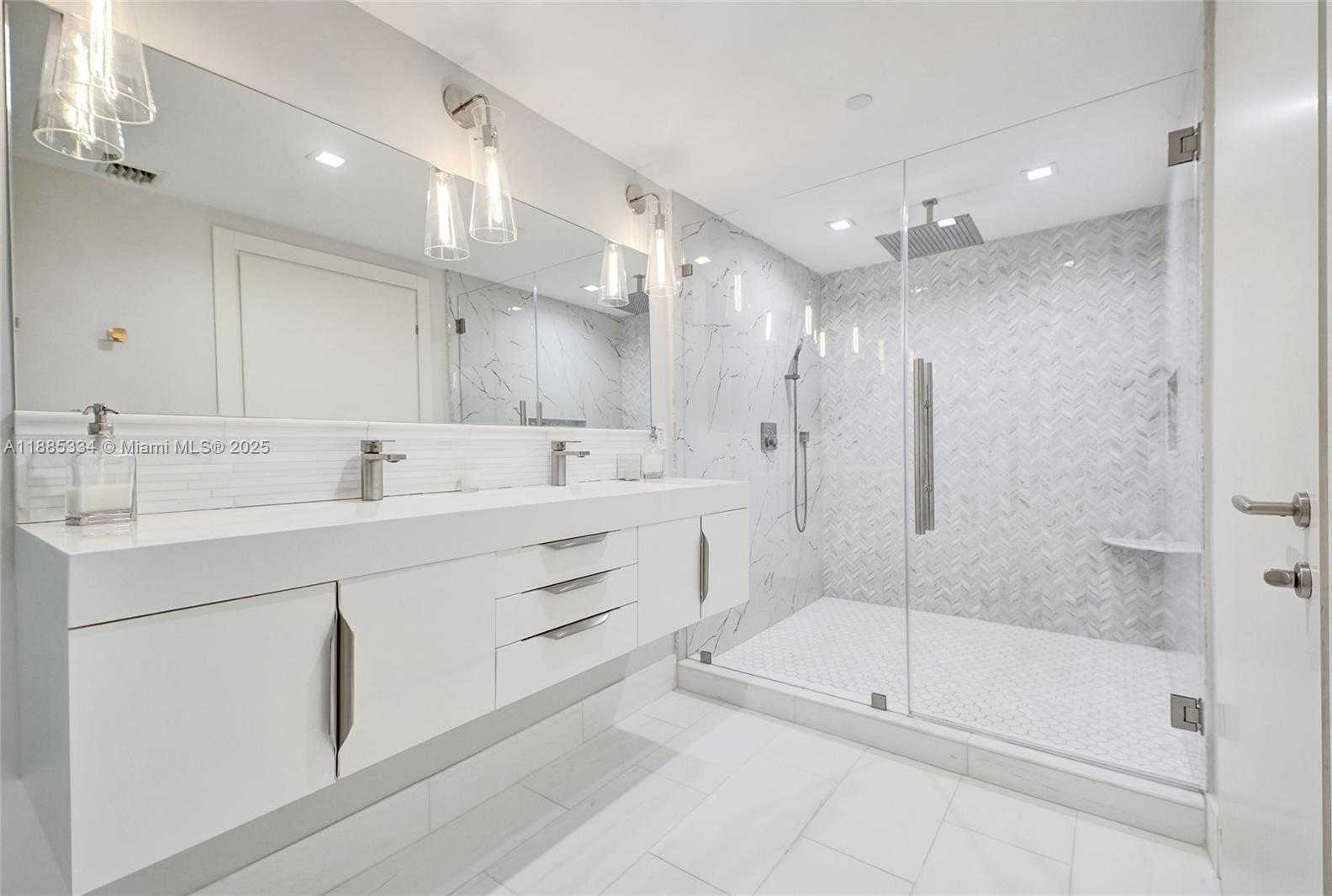 Small Image of 200 BISCAYNE BOULEVARD WAY #505, Miami Number 24