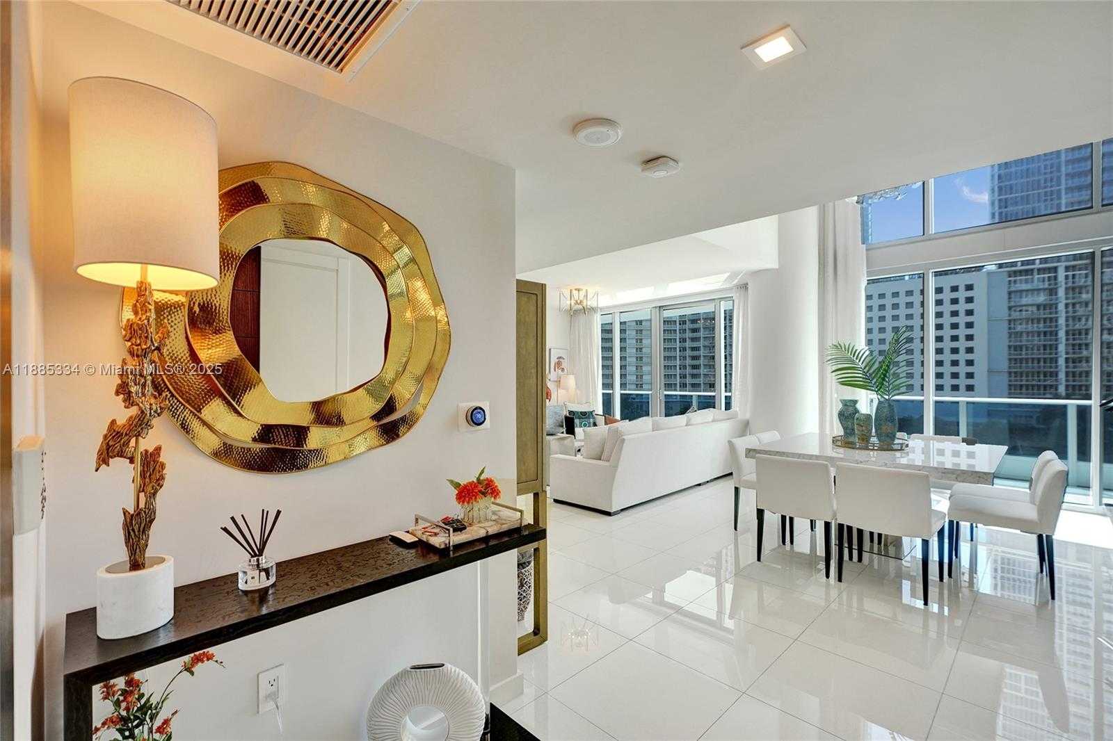 Small Image of 200 BISCAYNE BOULEVARD WAY #505, Miami Number 30