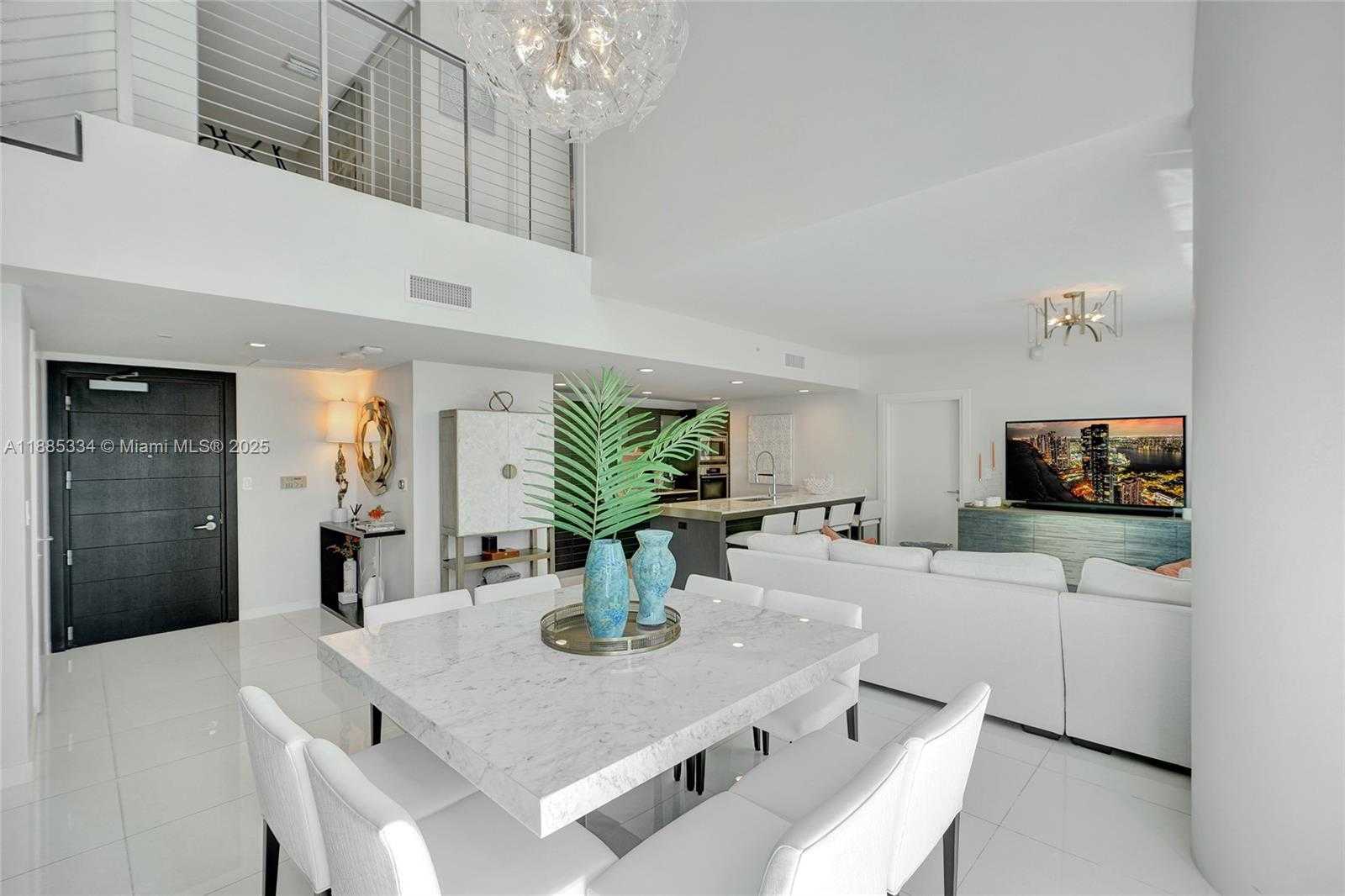 Small Image of 200 BISCAYNE BOULEVARD WAY #505, Miami Number 6