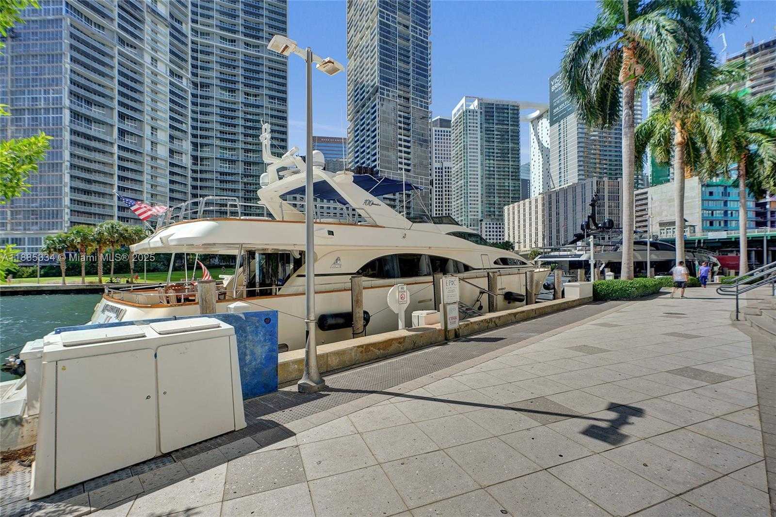 Small Image of 200 BISCAYNE BOULEVARD WAY #505, Miami Number 8