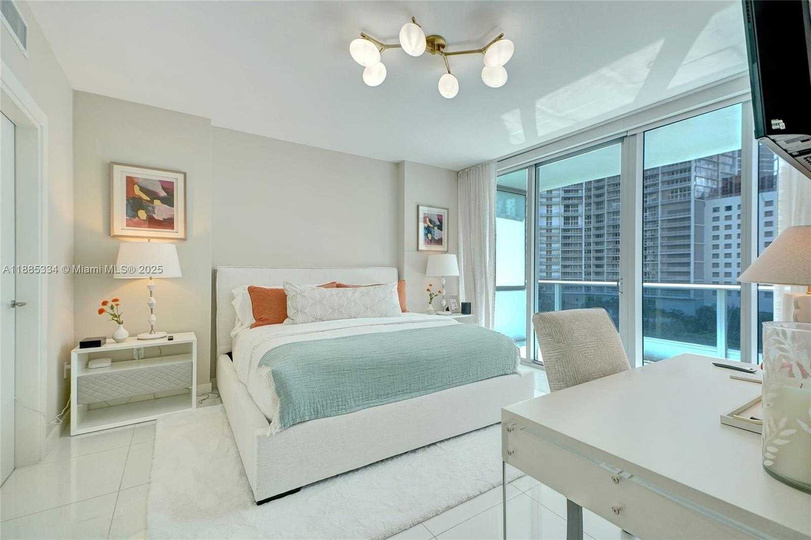 Small Image of 200 BISCAYNE BOULEVARD WAY #505, Miami Number 9