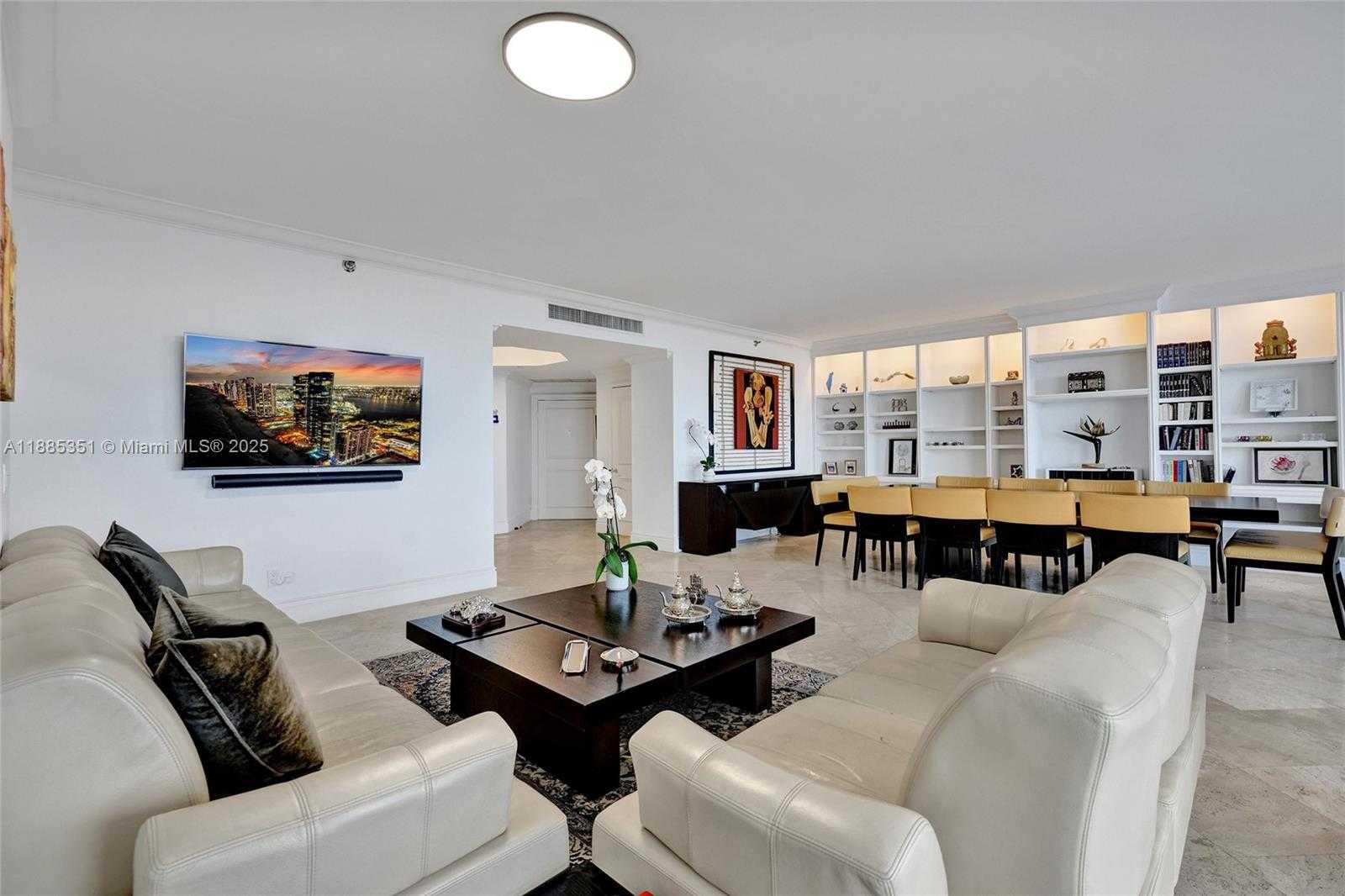 Small Image of 21150 POINT PL #1804, Aventura Number 11